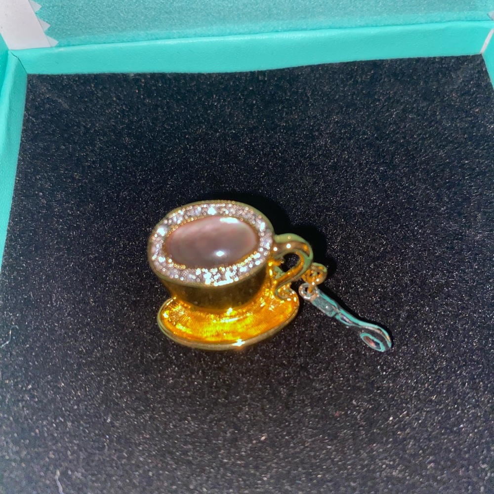 Charming Gold Teacup Brooch with Pearl Accent